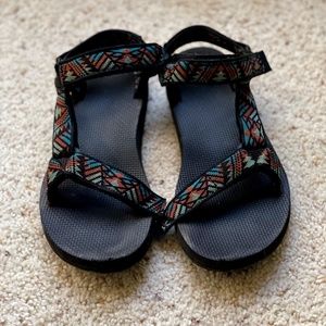 Teva sandals size 7